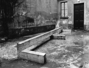 Richard Nonas, Installation view, 1979